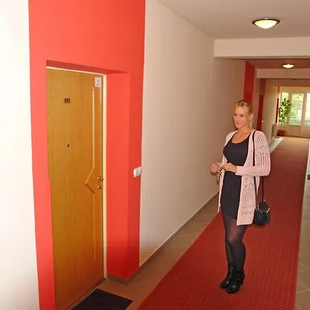 Holdlux * Sárvár